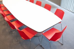 Stort utbud av konferensbord