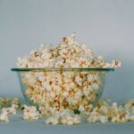 Hur poppar man popcorn i kastrull?