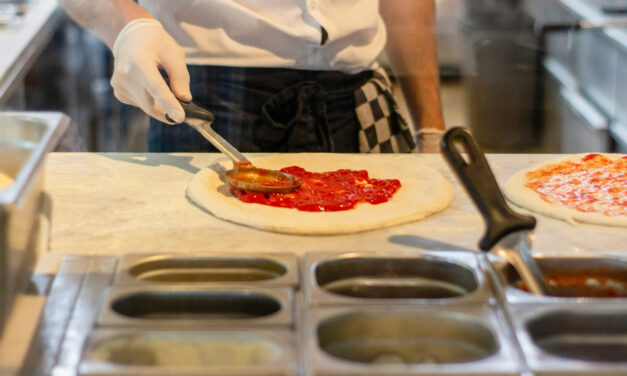 Så här får du den perfekta pizzakanten med pizzapress