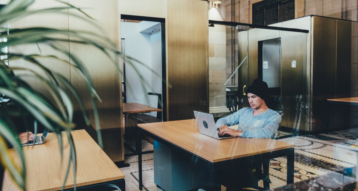 Så väljer du möbler för coworking med olika behov